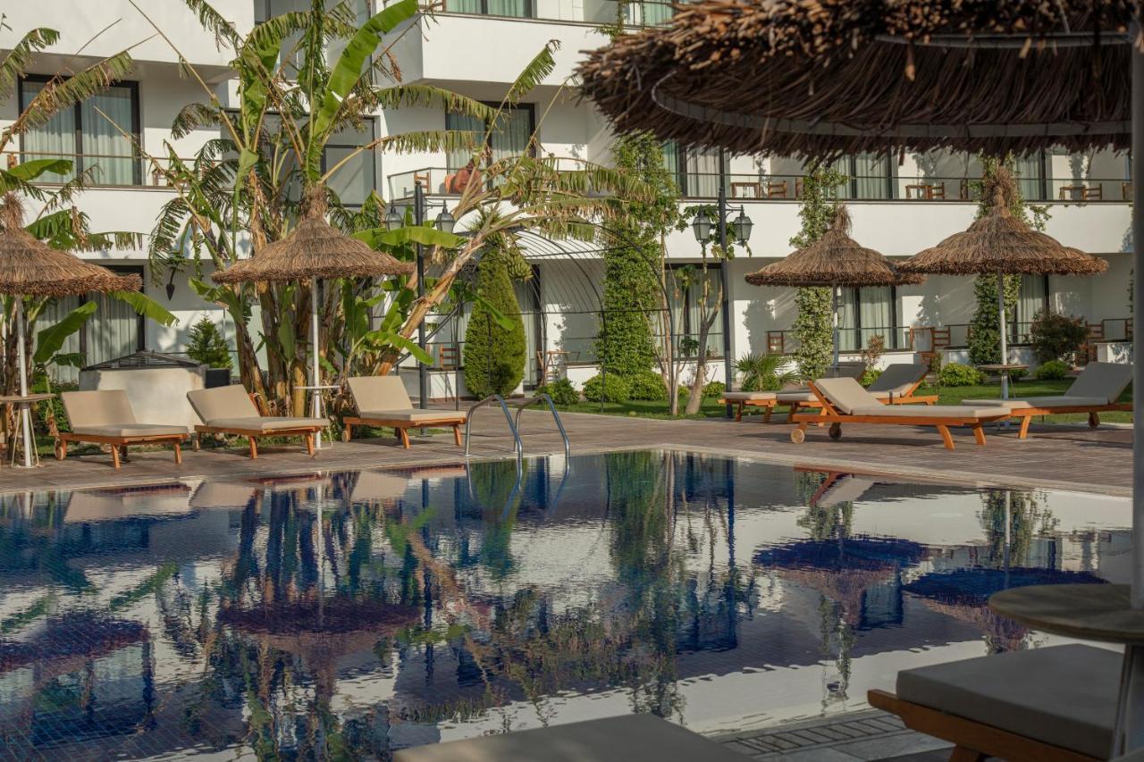 Palmonte Suites Hotel & Spa Karavas  المظهر الخارجي الصورة