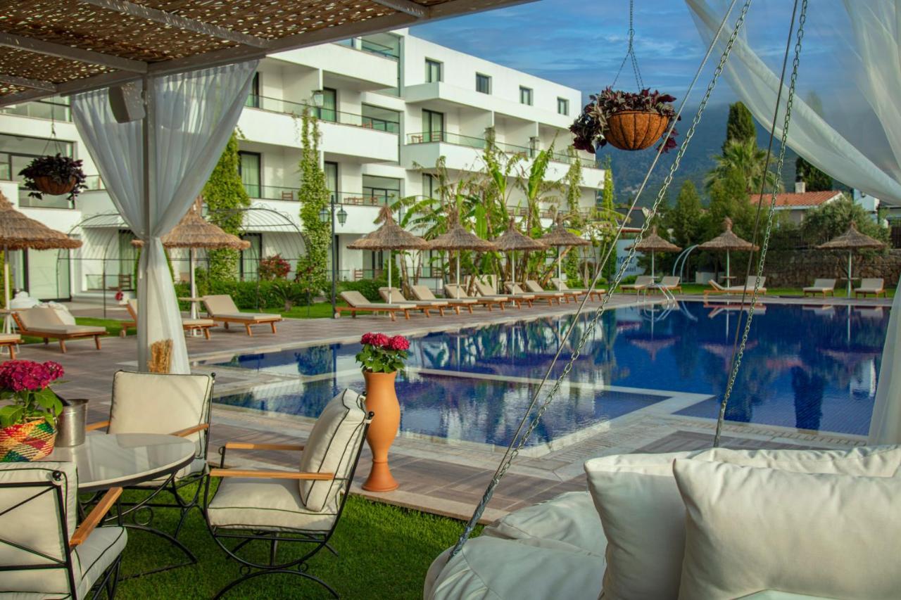 Palmonte Suites Hotel & Spa Karavas  المظهر الخارجي الصورة