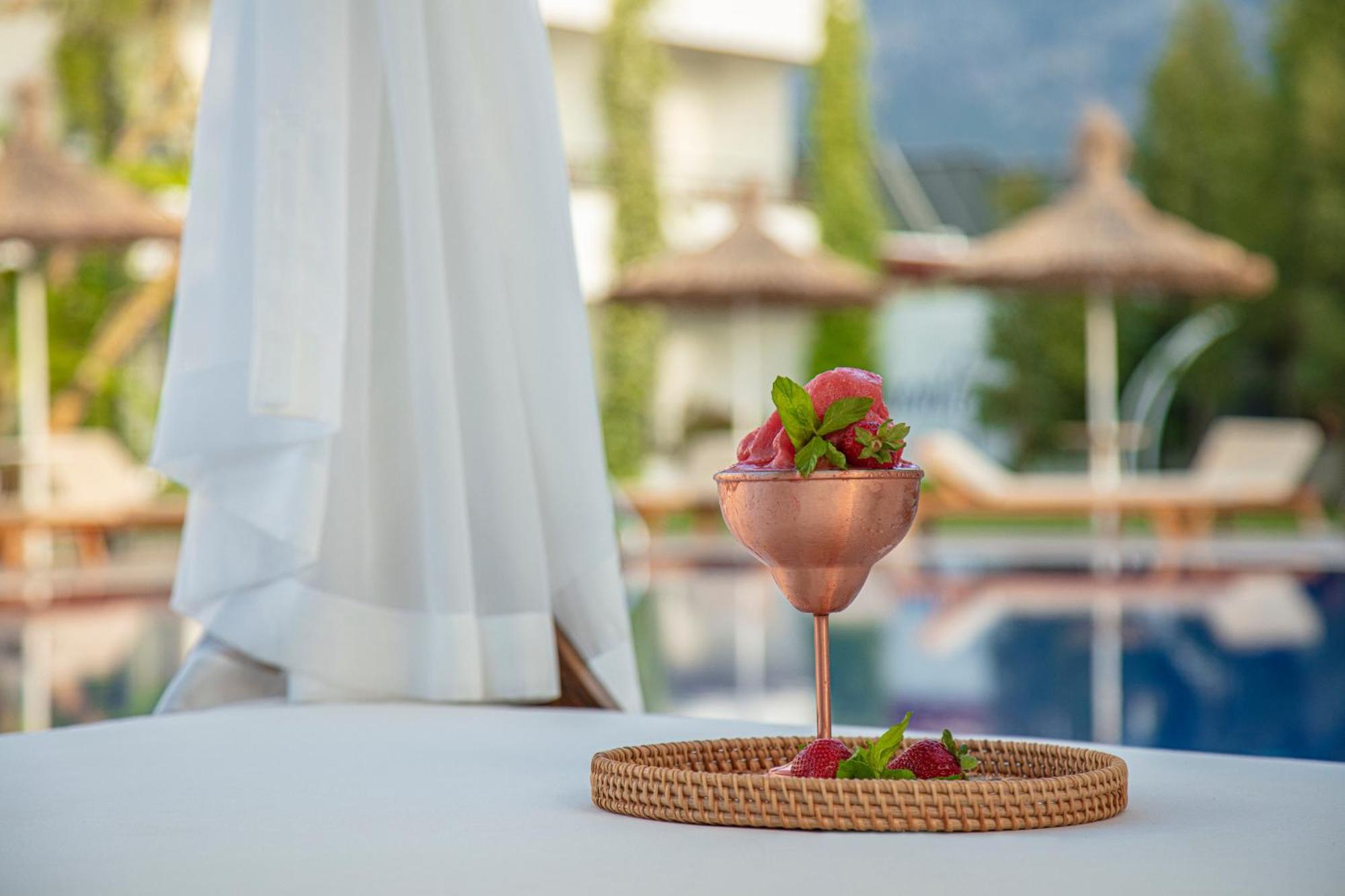 Palmonte Suites Hotel & Spa Karavas  المظهر الخارجي الصورة